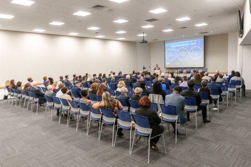 mobile - carousel-hero-element image-0